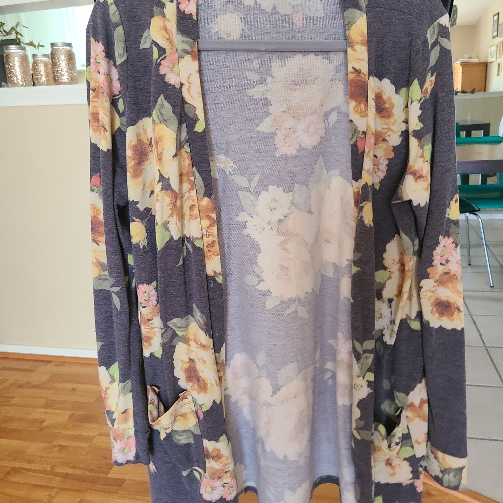 Gray/Floral Agnes and Dora Cardigan